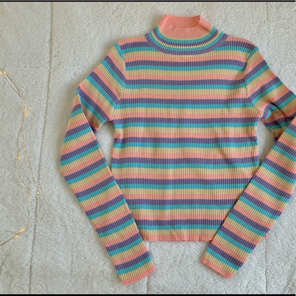 Pastel mockneck top